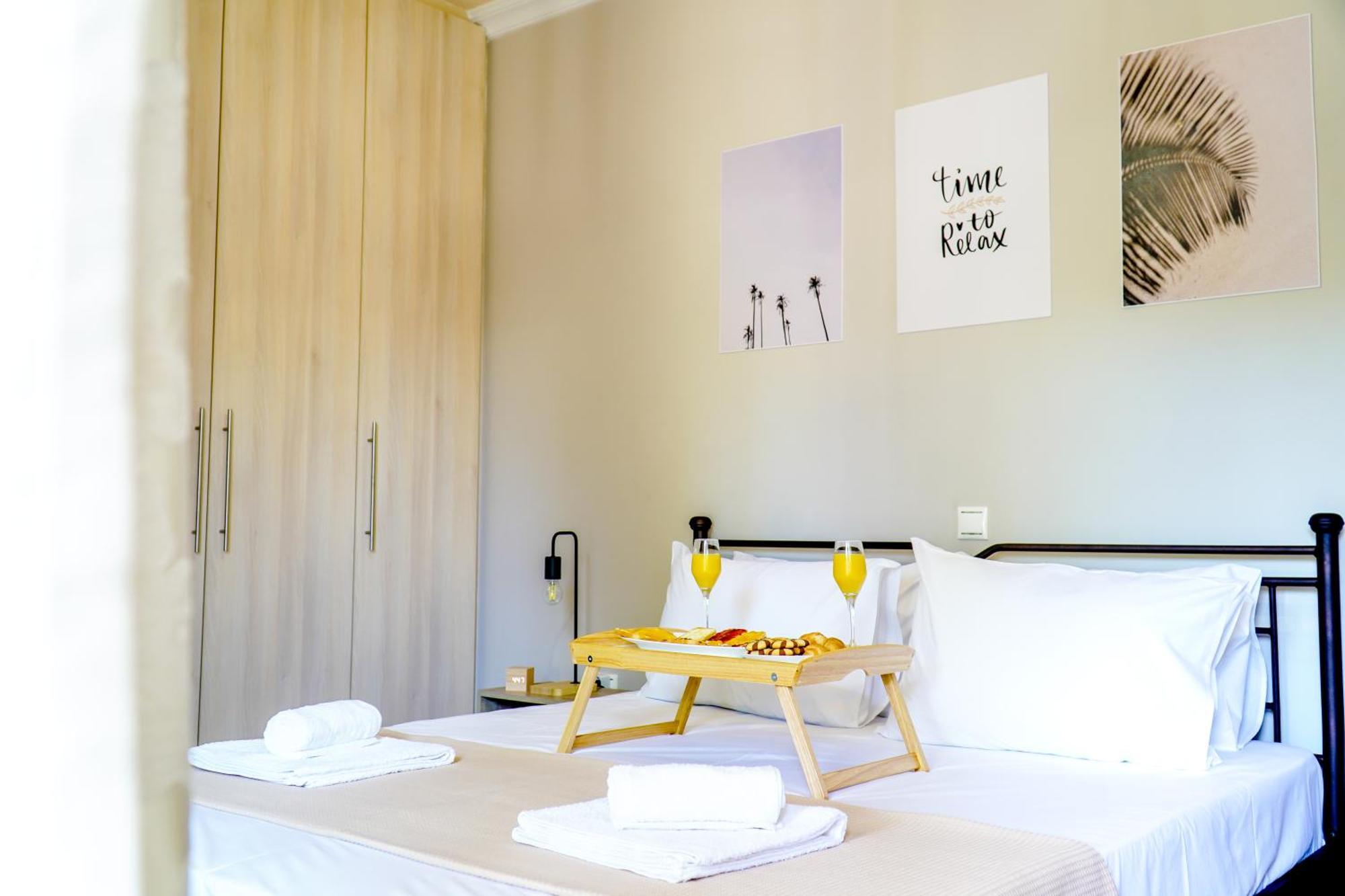 Appartamento Cozy Artemis House Near Athens Airport Esterno foto