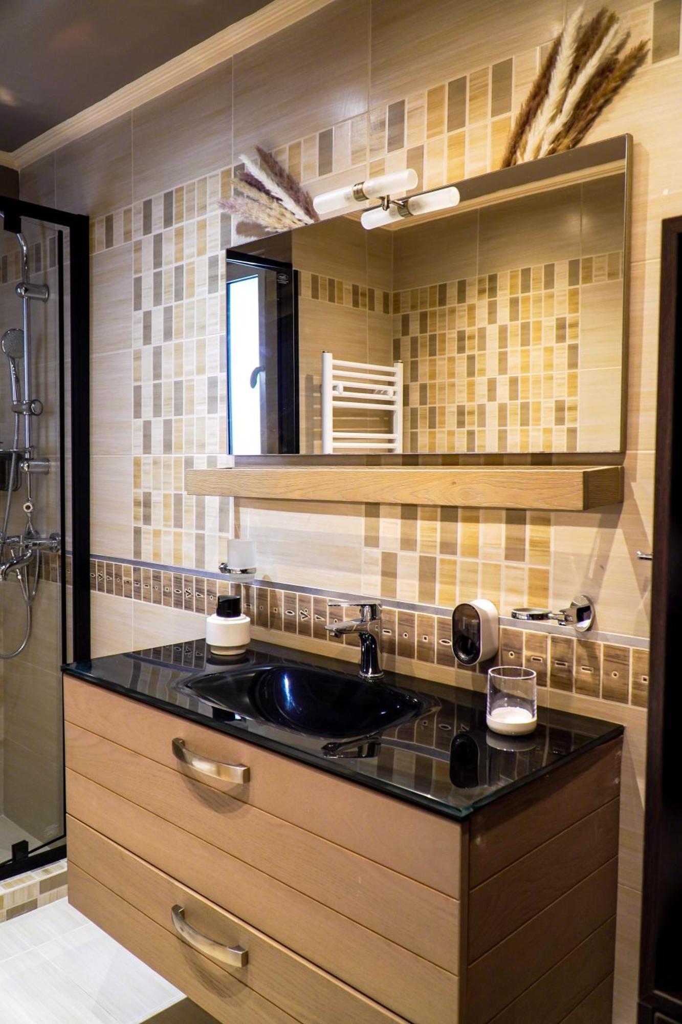 Appartamento Cozy Artemis House Near Athens Airport Esterno foto