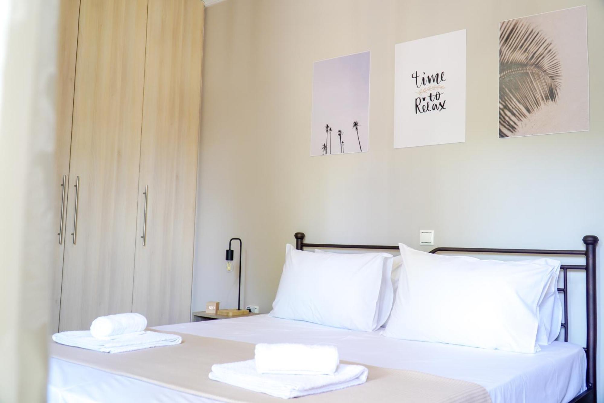 Appartamento Cozy Artemis House Near Athens Airport Esterno foto